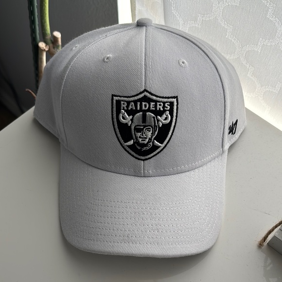 47 Black and White Raiders Hat - Picture 1 of 1